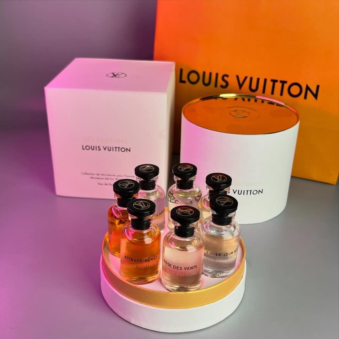 LOUIS VUITTON Les Parfums Miniature Set