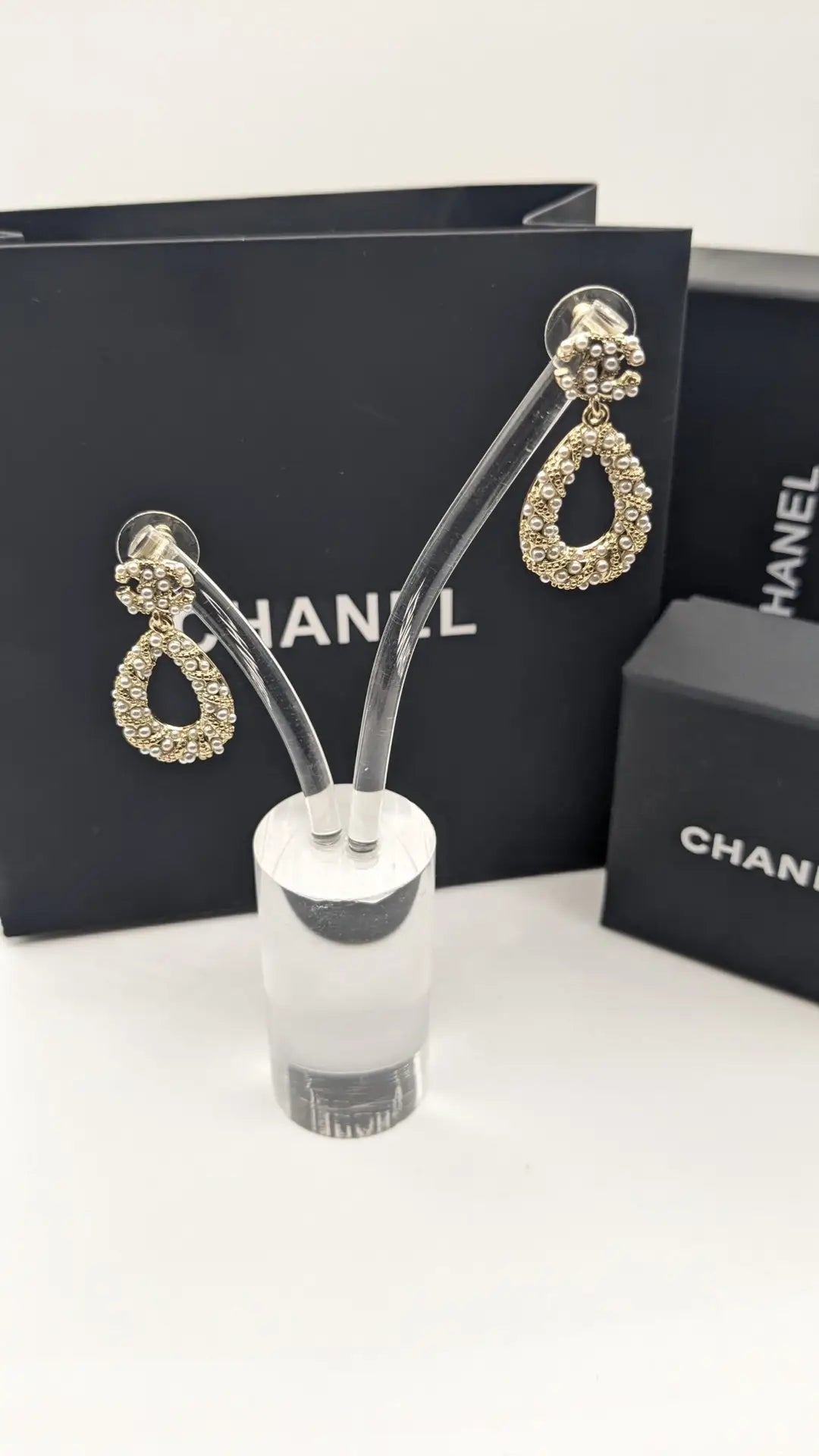 CHANEL