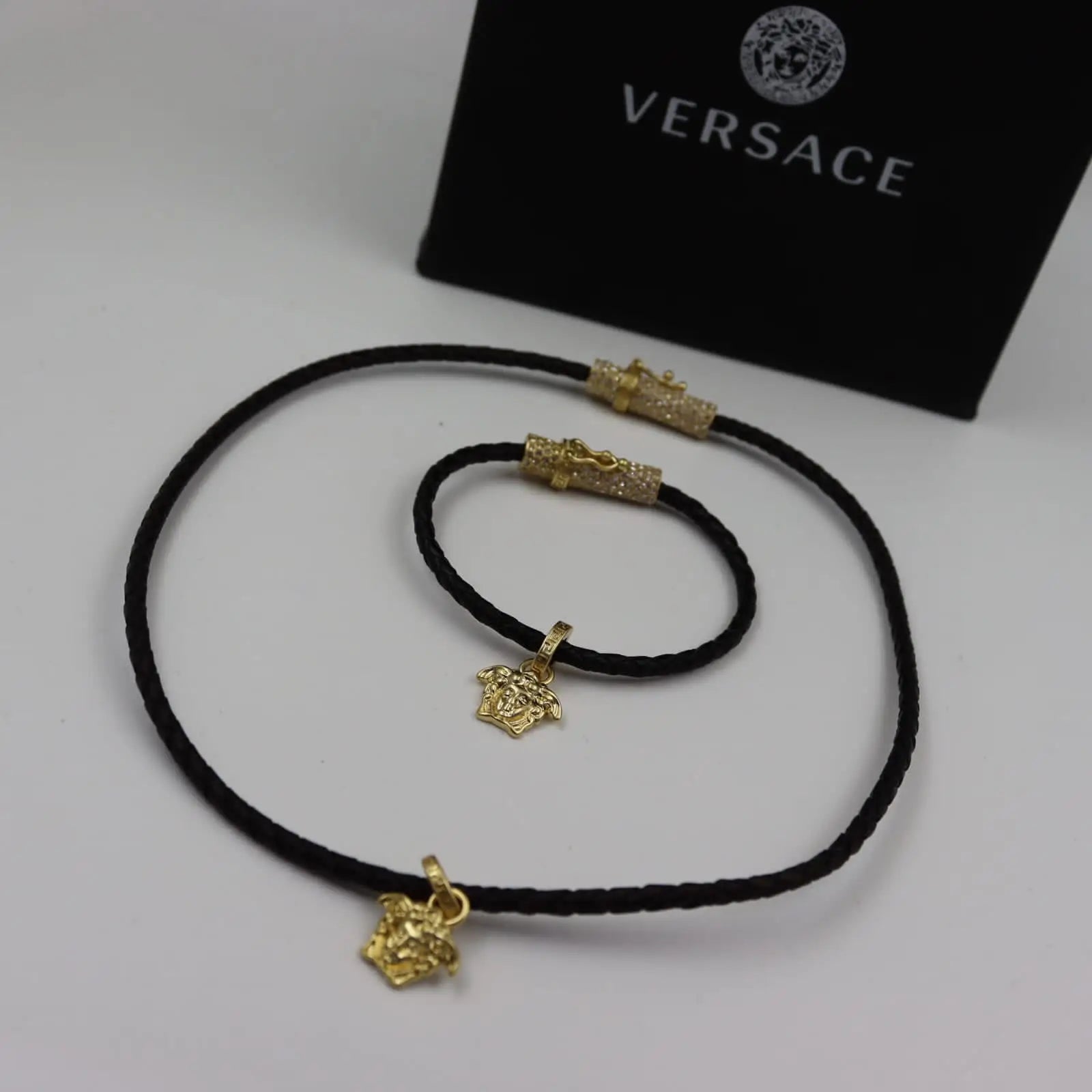 VERSACE
